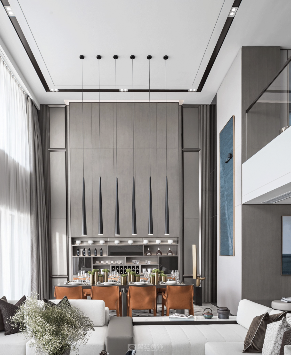 頂層躍層——復(fù)式挑空的廳